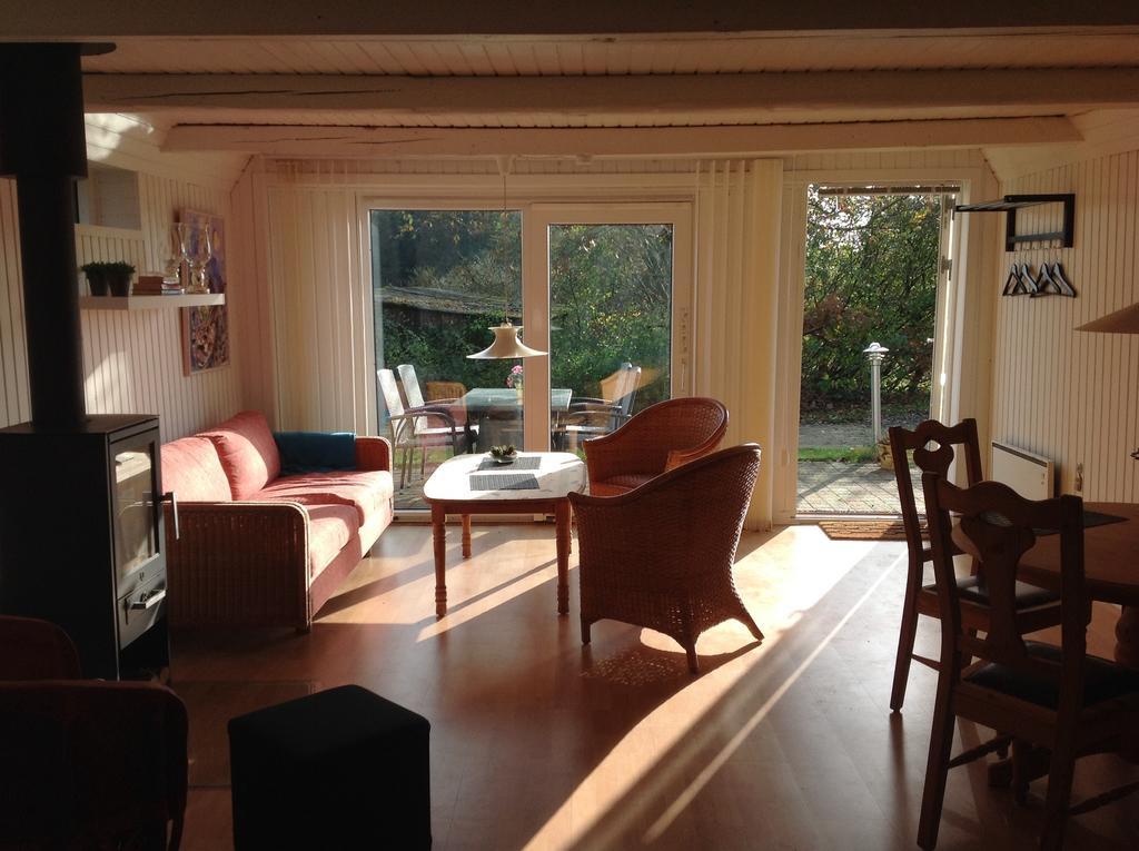 Funder Kirkeby Abildskovhus Ferieboligヴィラ 部屋 写真